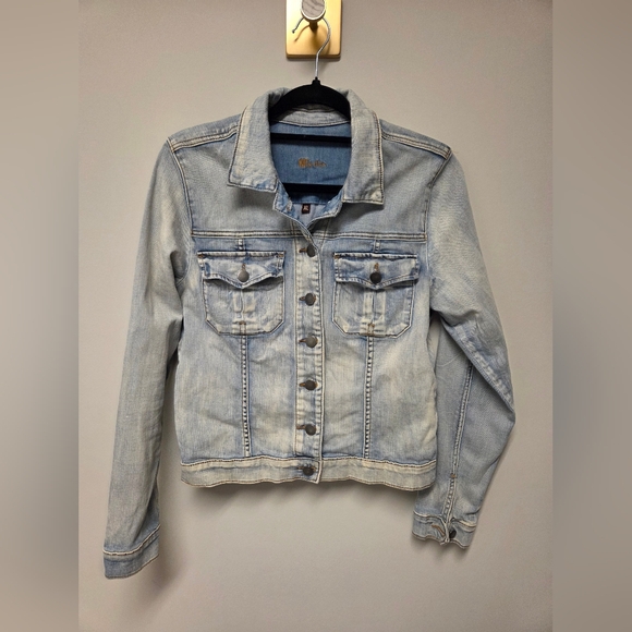 Kut from the Kloth Jackets & Blazers - Kut from the Kloth Women's Acid Washed Light Blue Button Jean Jacket Size XL